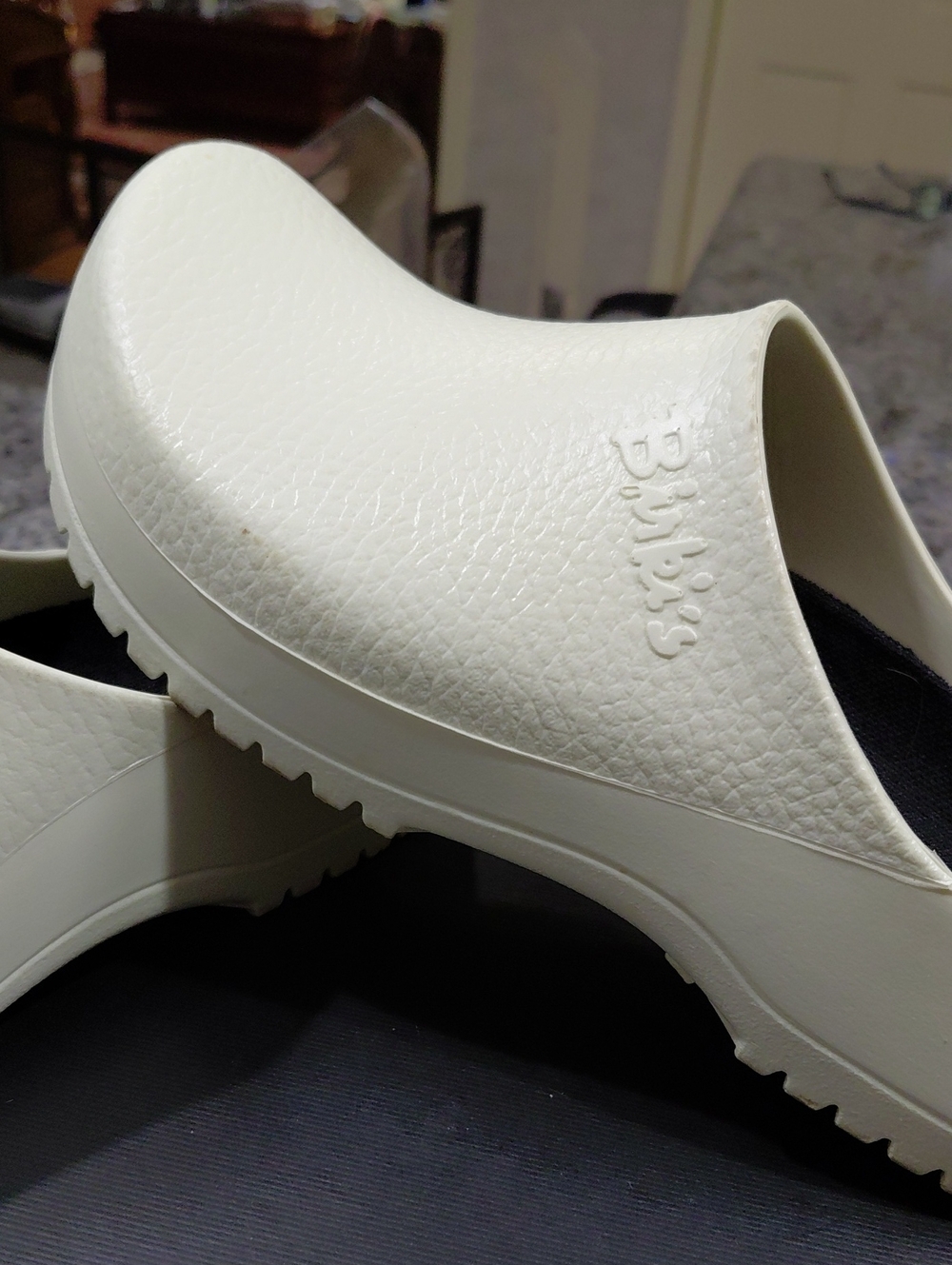 "Birki's" Unisex, Off-White Platform Clogs. Plastic. Sz Men: 7, Women: 9.